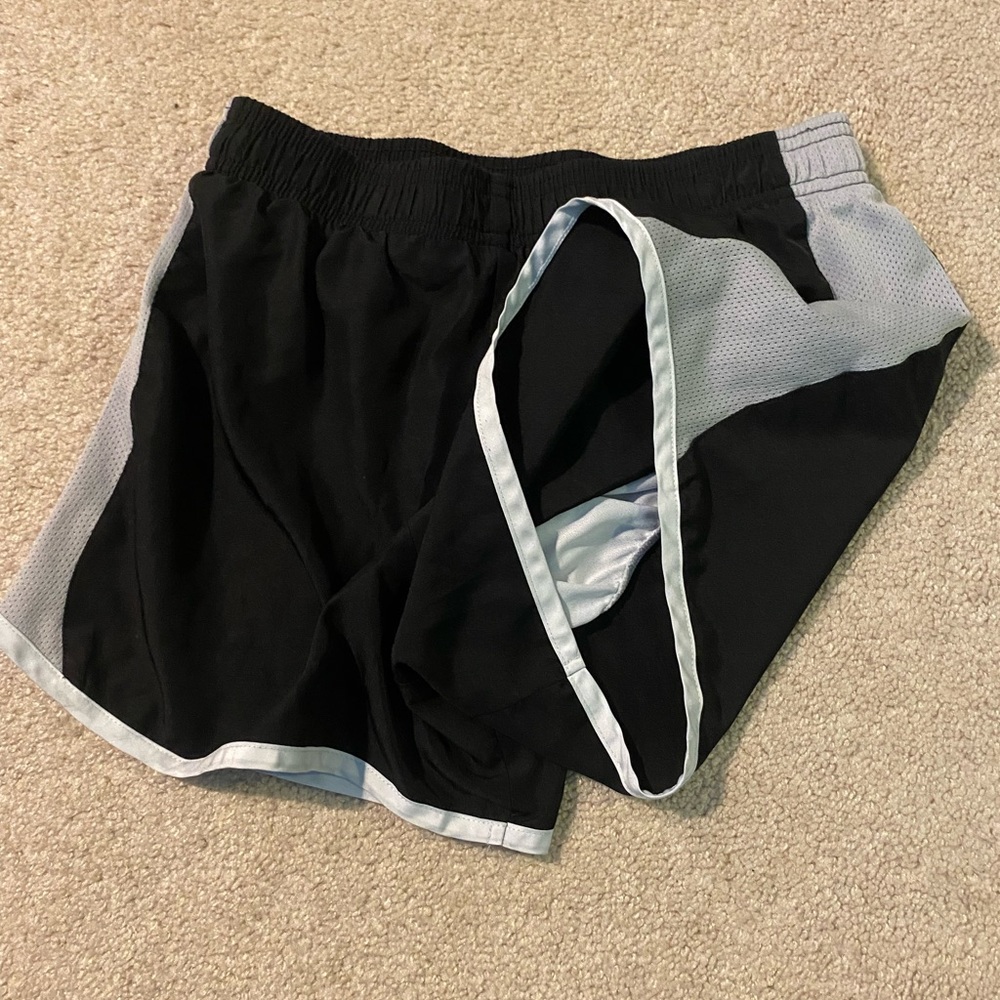 Athletic Shorts - Picture 3 of 4